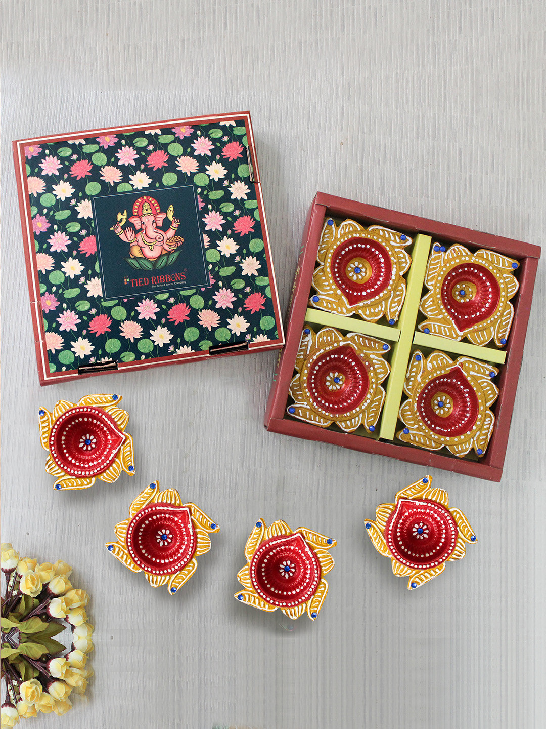 TIED RIBBONS Set of 8 Red & Gold-Coloured Textured Diyas