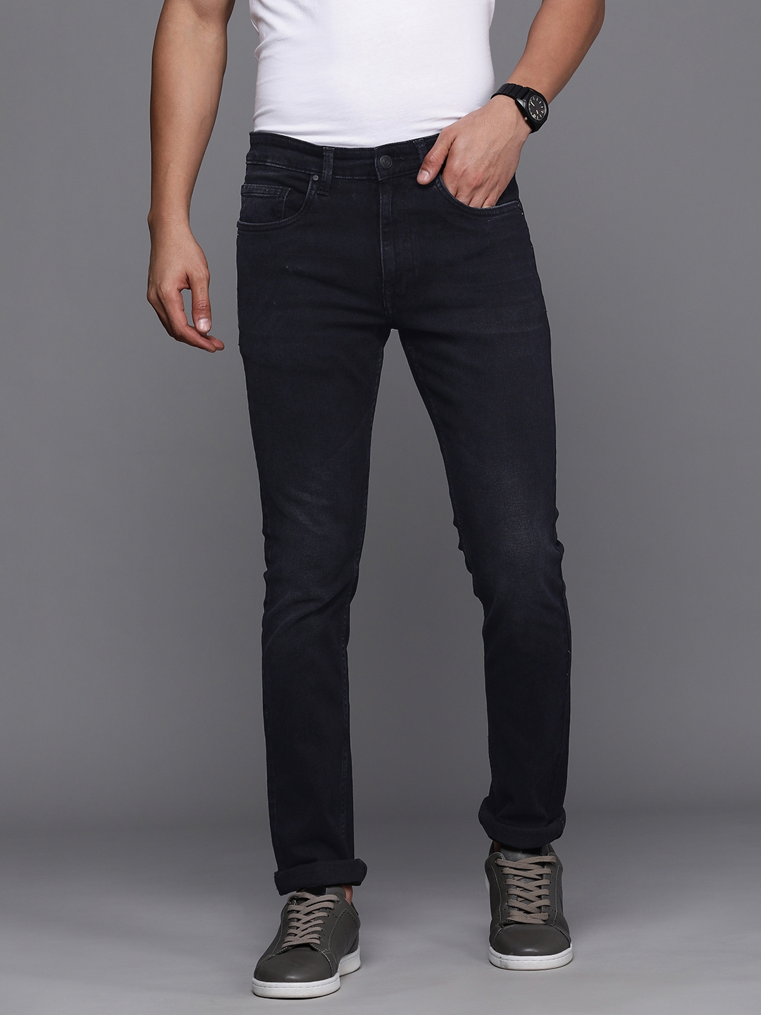 50% OFF on Louis Philippe Jeans Men Black Solid Denim Jacket With Side  Stripes on Myntra