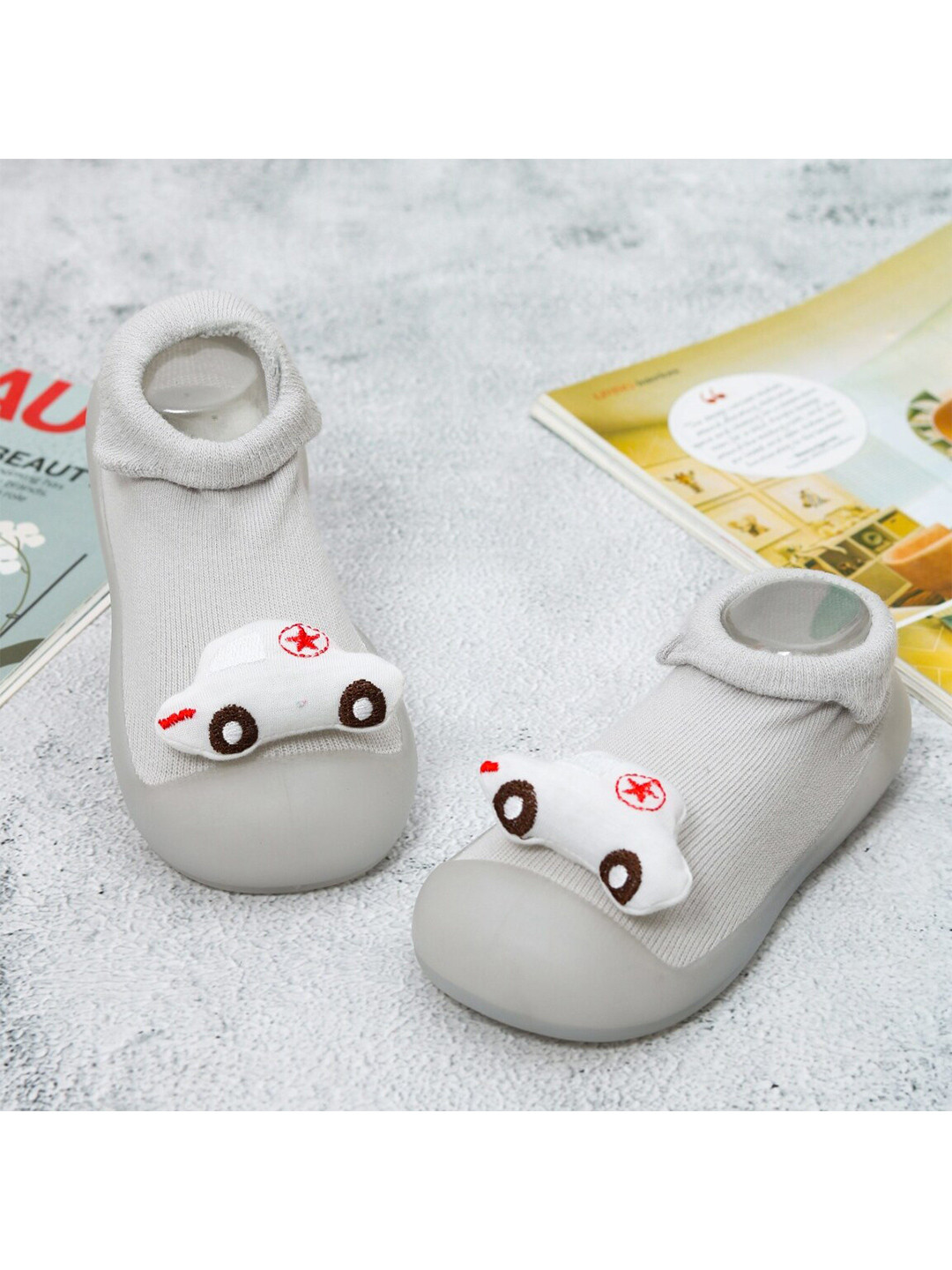 Yellow Bee Boys Grey Car Patterned Ankle Length Shoe Socks