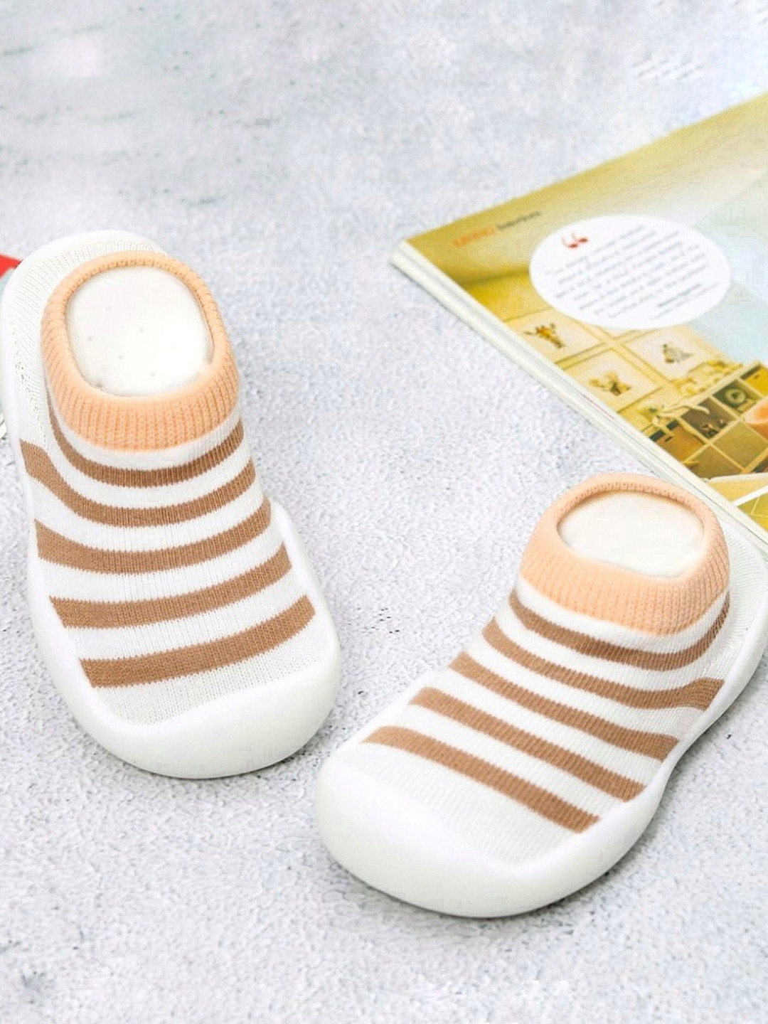 Yellow Bee Kids Beige & White Striped Ankle Length Shoe Socks