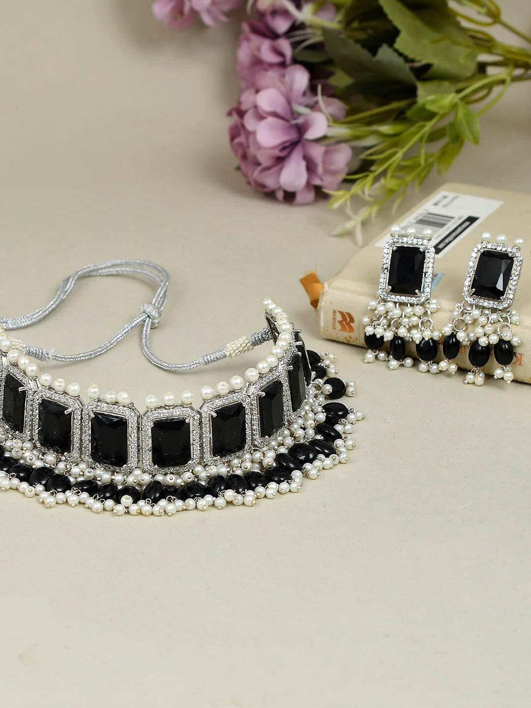 Silvermerc Designs Silver-Plated White and Black Quartz-Studded Beaded Jewellery Set