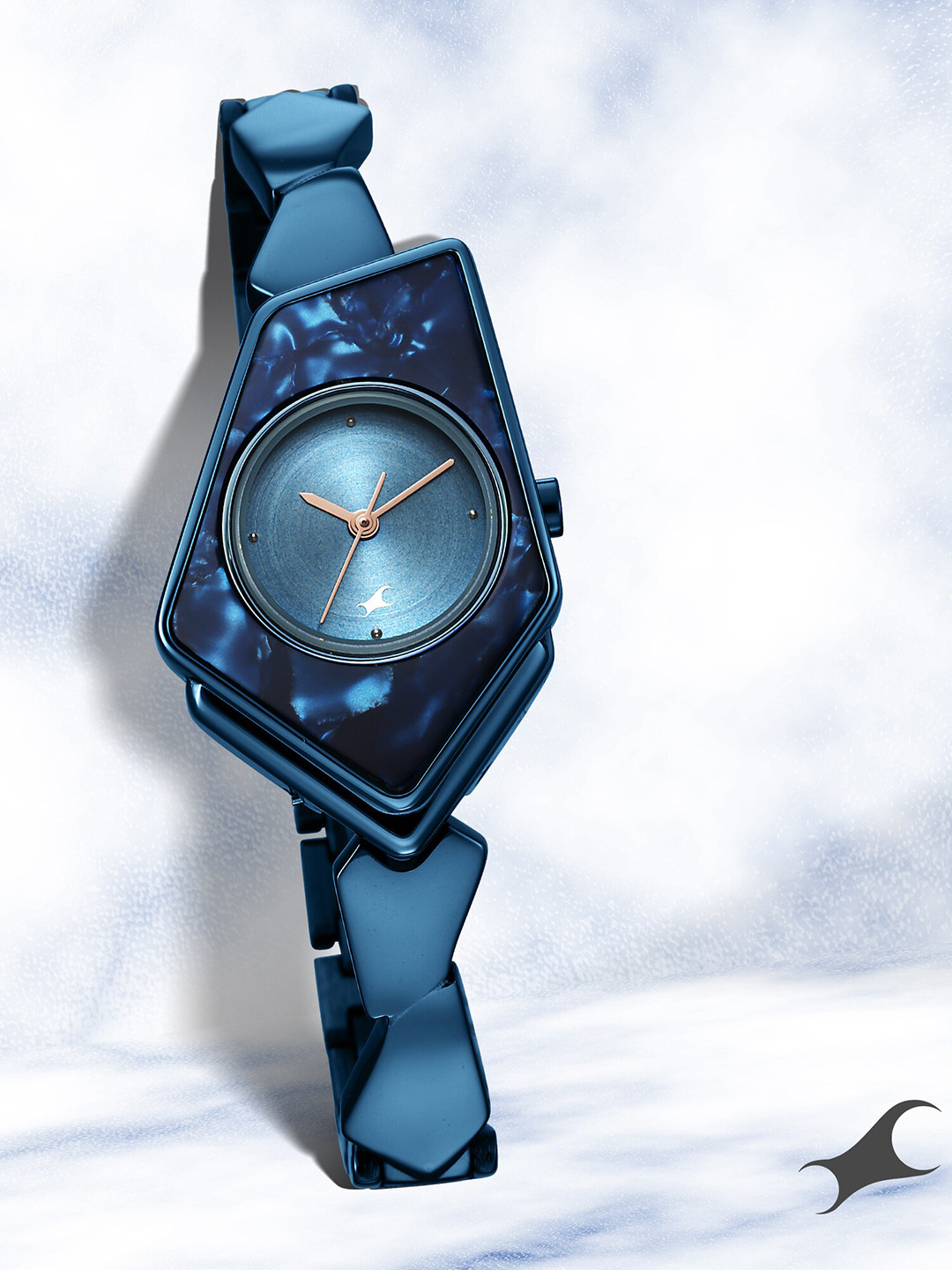 Fastrack Women Stainless Steel Bracelet Style Strap Analogue Watch 6279QM01