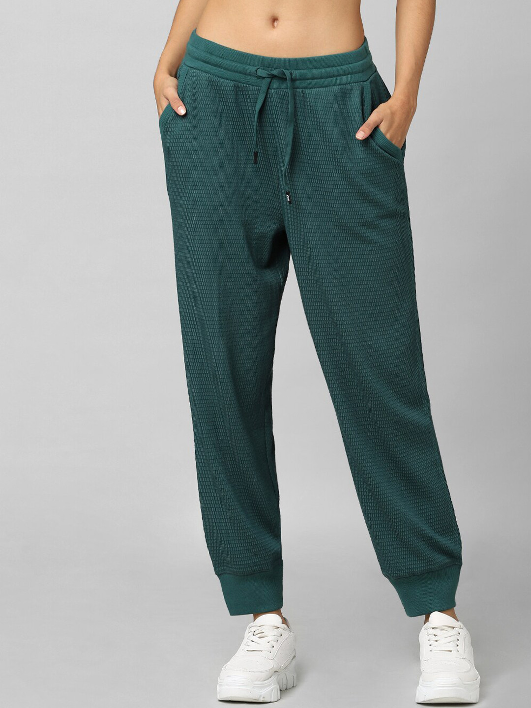 ONLY Women Green Textured Cotton Joggers