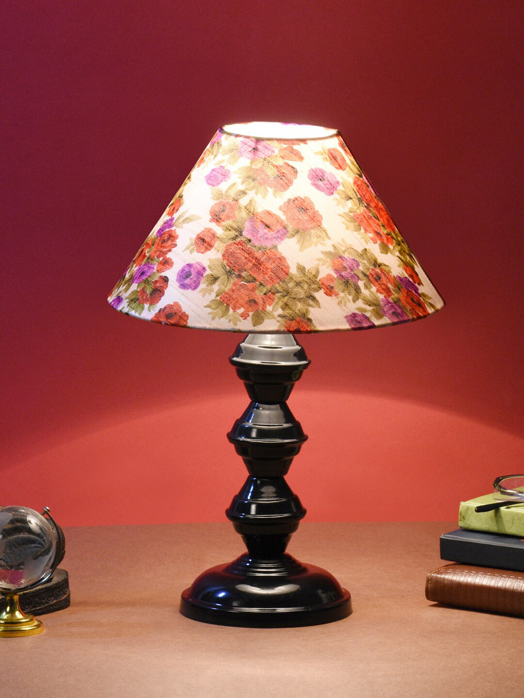 foziq Black Printed Triangle Shape Table Lamp