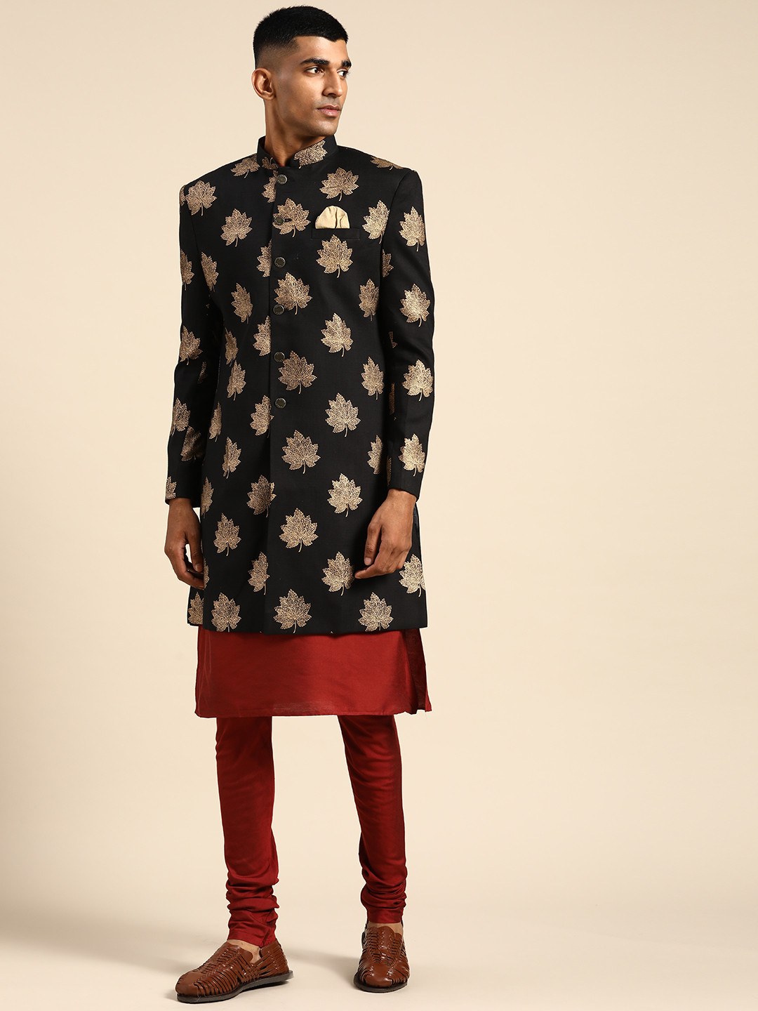 KISAH Men Maroon & Black Woven Design Indowestern Sherwani Set