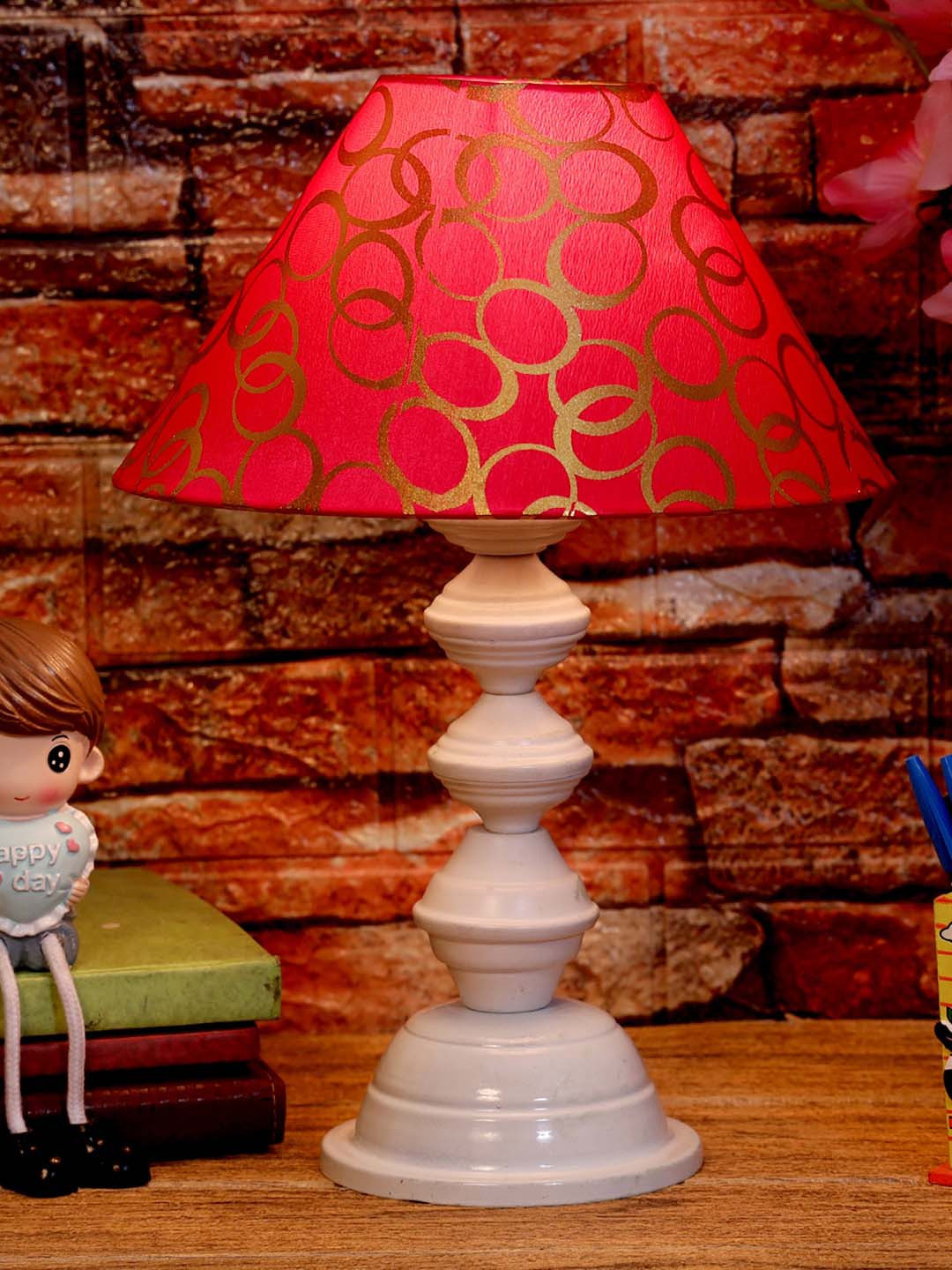 foziq Gold-Coloured Red & White Printed Metal Table Lamp