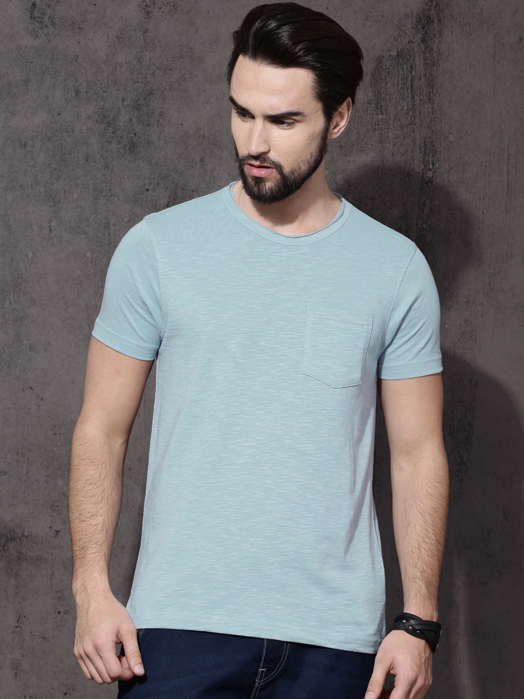 Roadster Men Blue Slub Effect Raw Edge Round Neck Cotton T-shirt