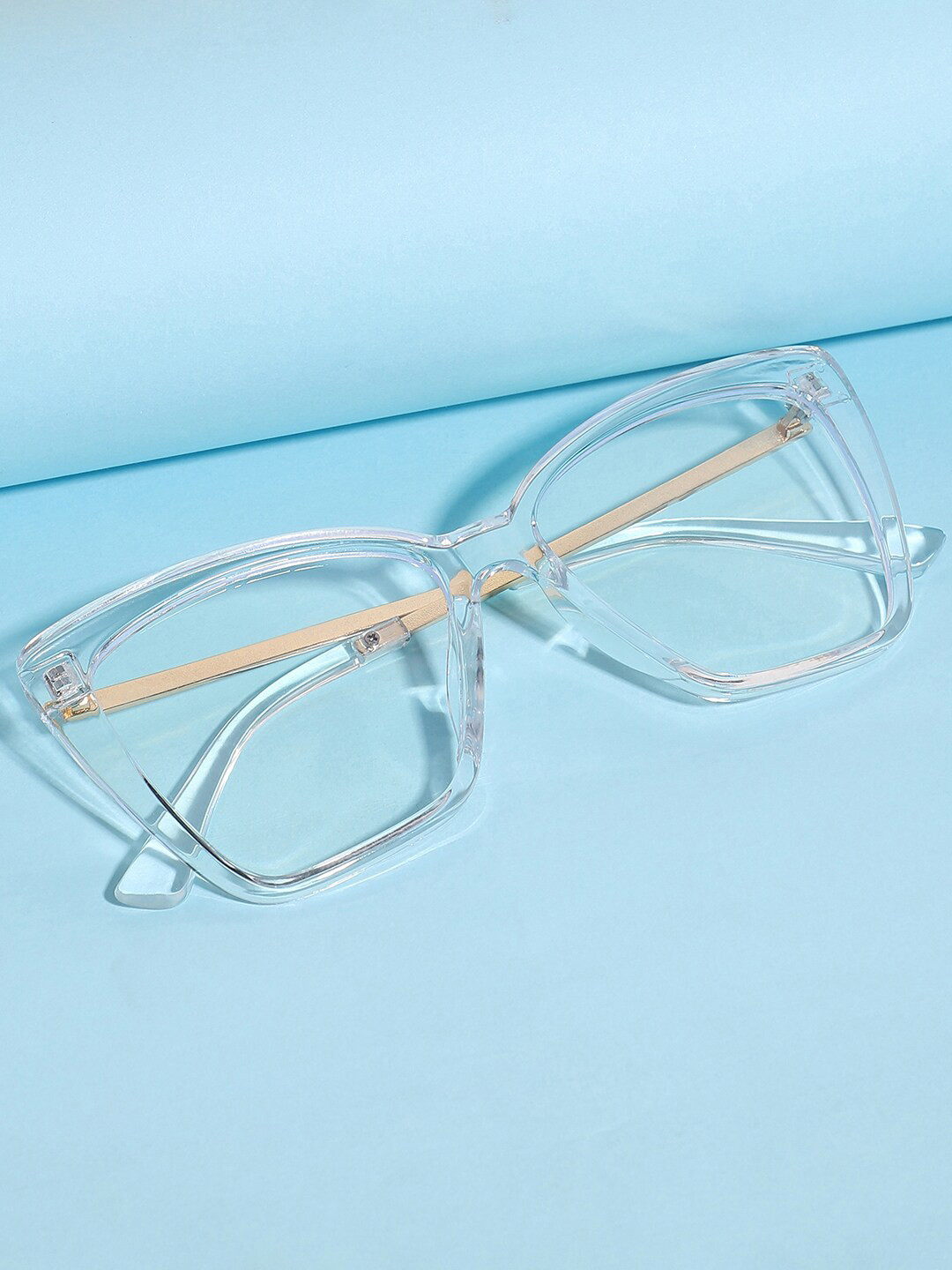 HAUTE SAUCE  Women Clear Lens & White Wayfarer Sunglasses with Polarised Lens