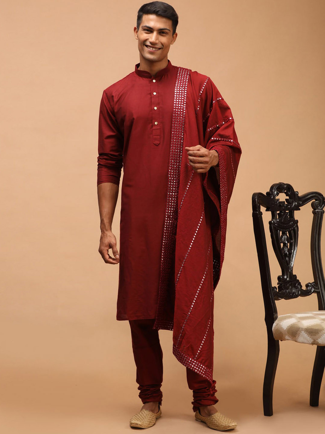VASTRAMAY Men Maroon Kurta with Churidar & With Dupatta