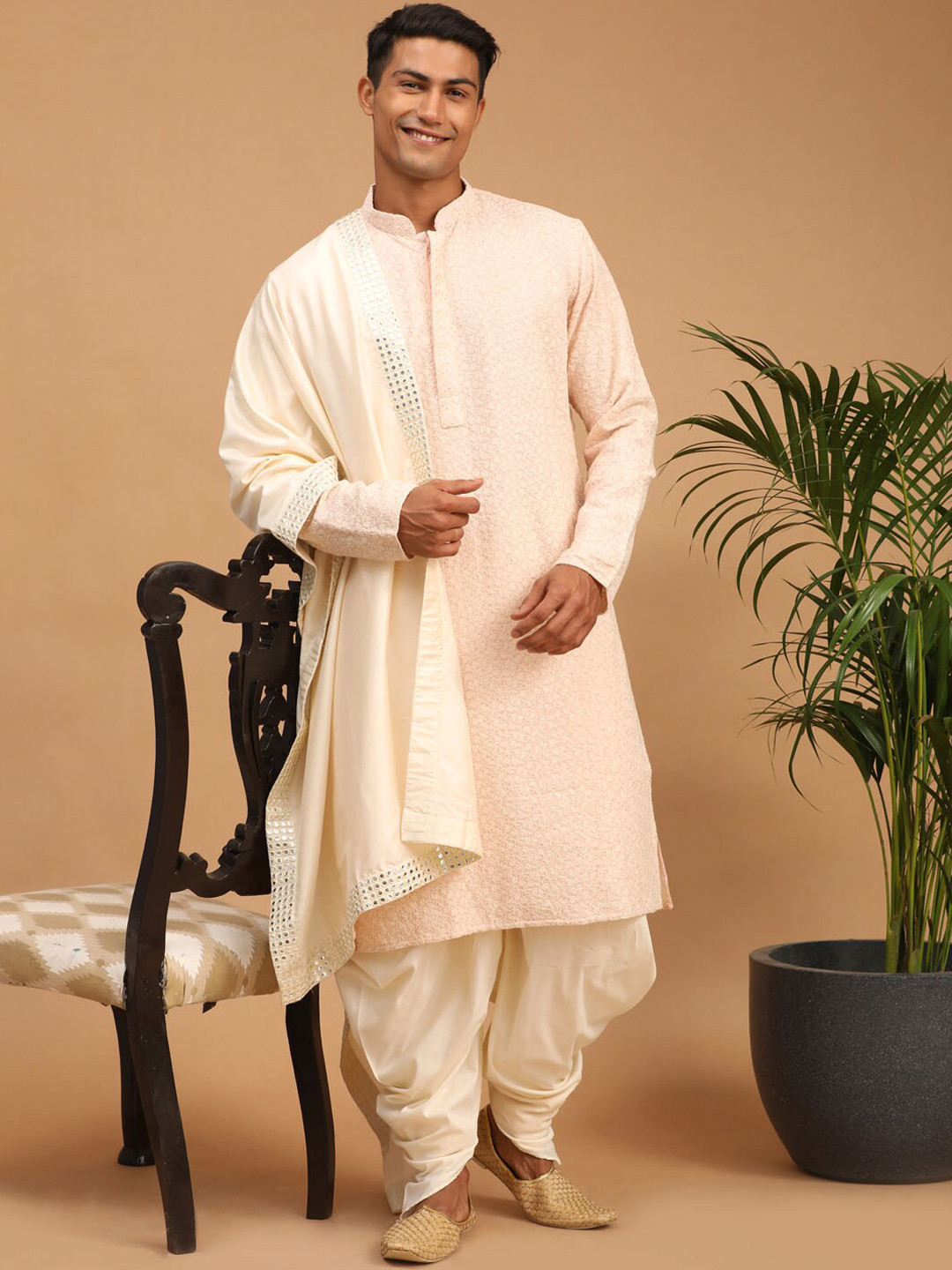 VASTRAMAY Men Pink Embroidered Chikankari Kurta with Dhoti Pants & Dupatta