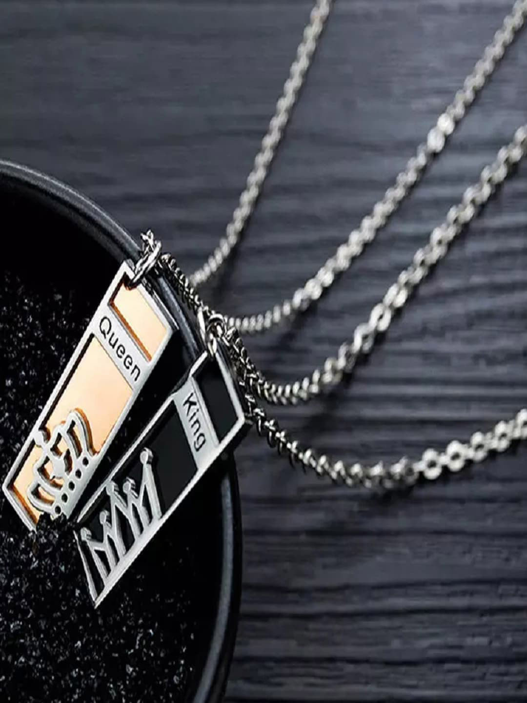 UNIVERSITY TRENDZ Set Of 2 Silver-Plated Couple Pendant