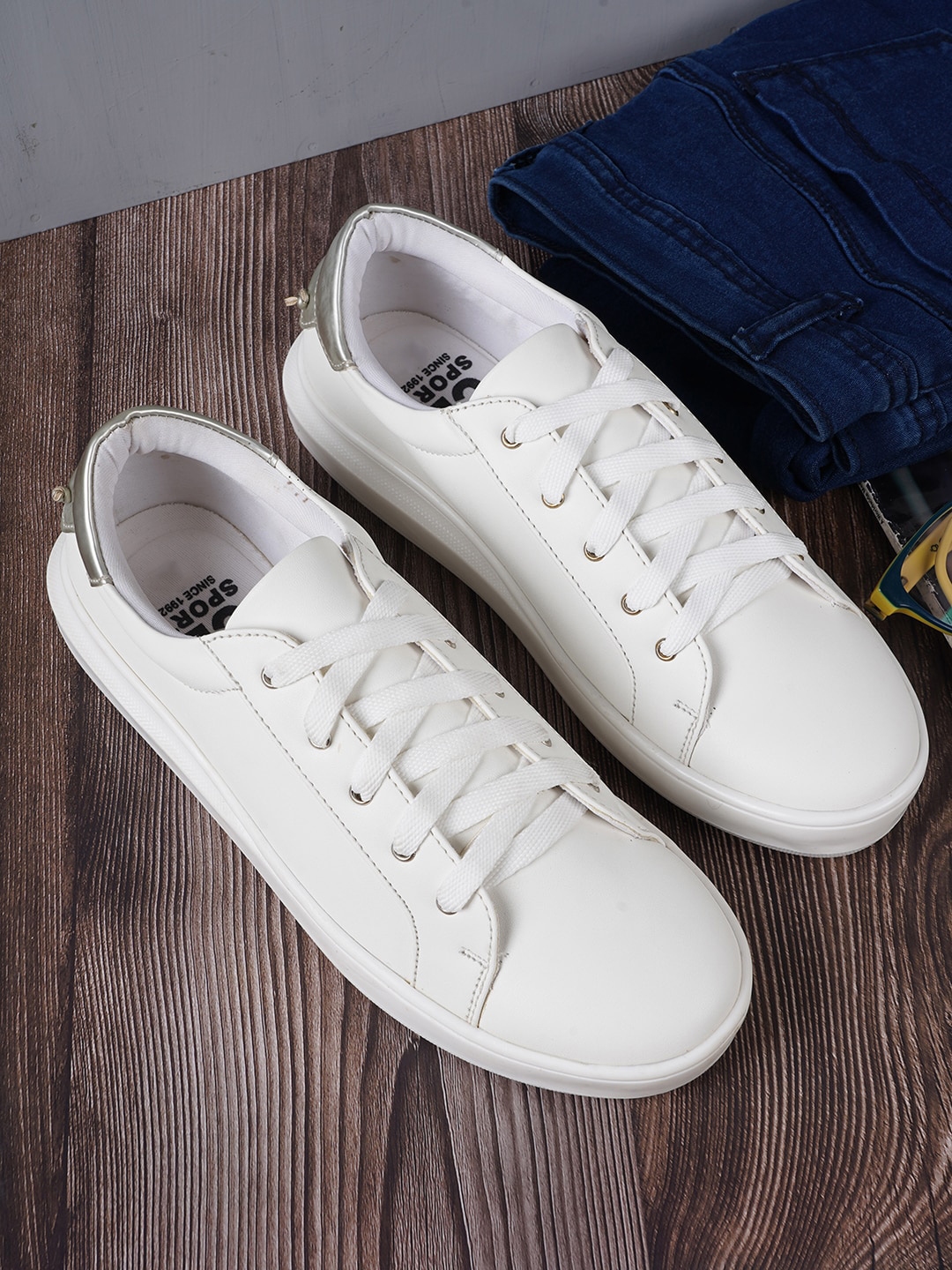 Sss sneakers online 3 for 999