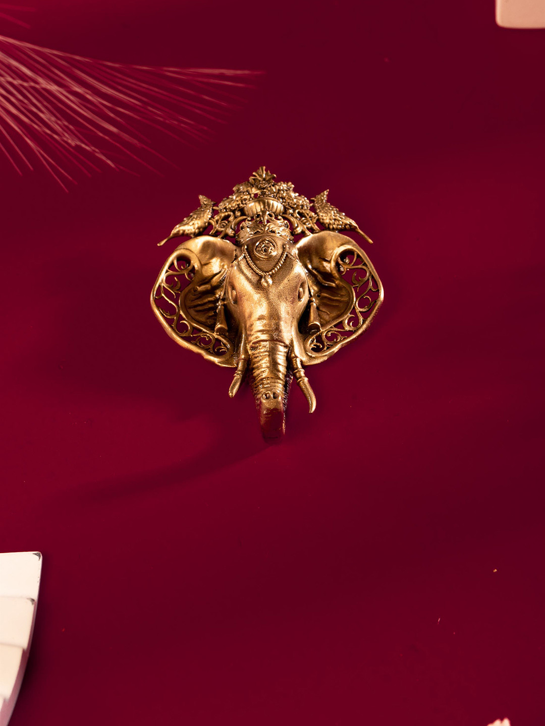 COSA NOSTRAA Men Antique Gold Minimalistic Regal Magic Brooch