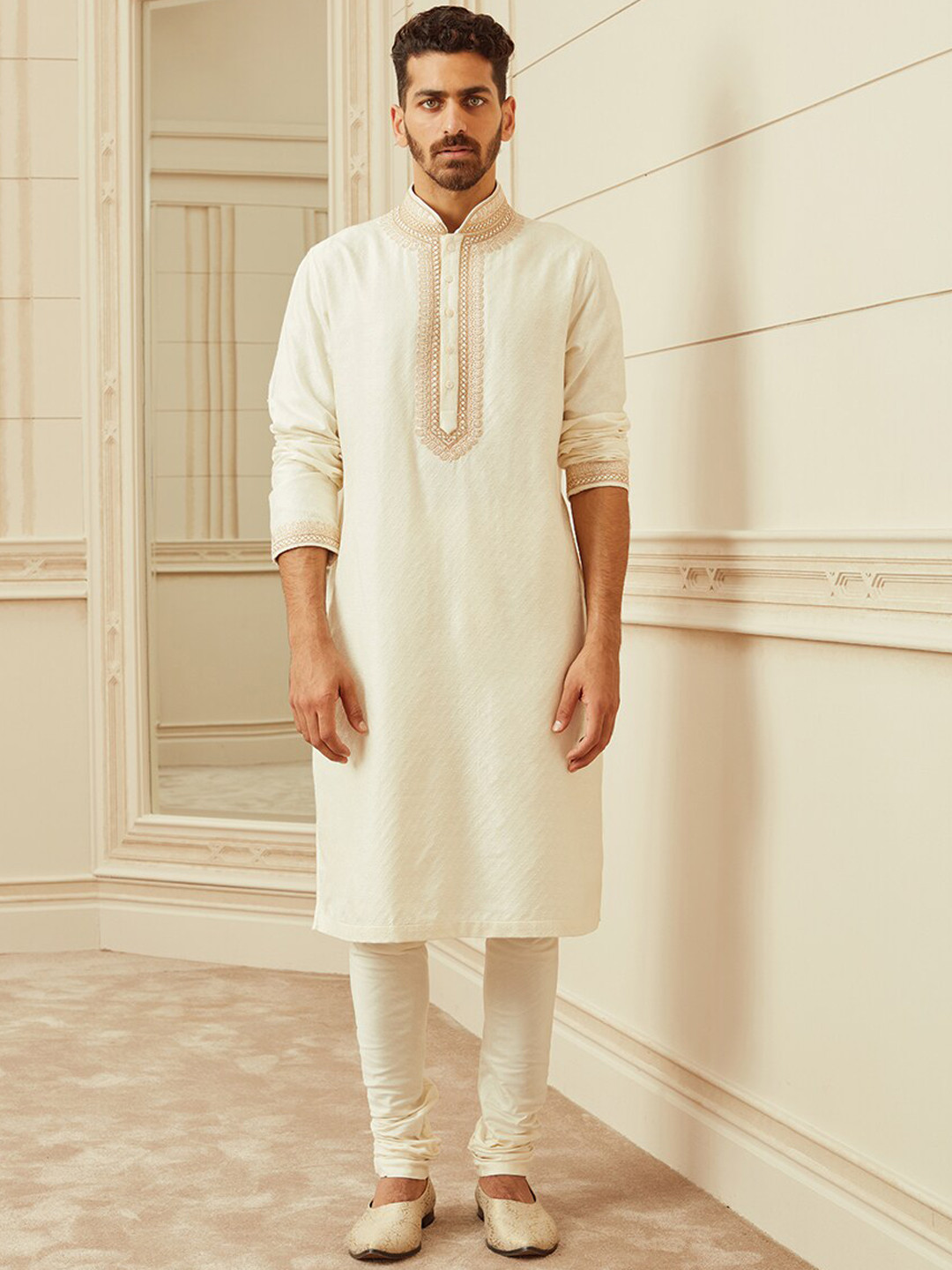 Tasva Men Jacquard Embroidered Placket Kurta Set