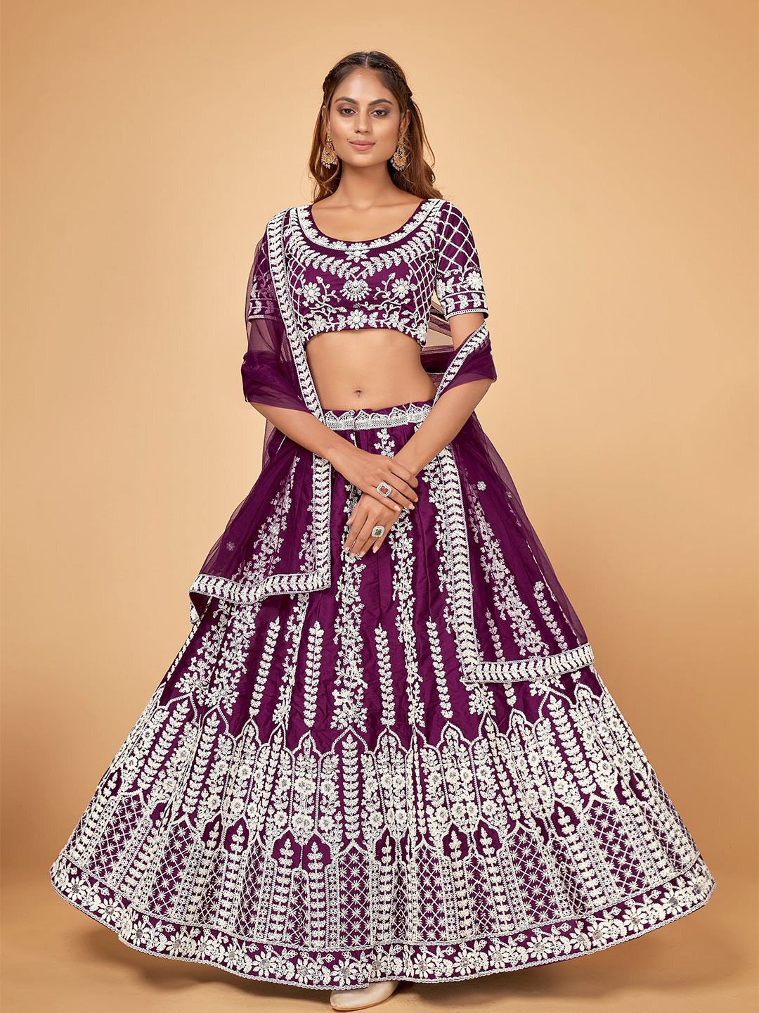 Cloth's Villa Magenta & Silver-Toned Embroidered Semi-Stitched Lehenga Choli