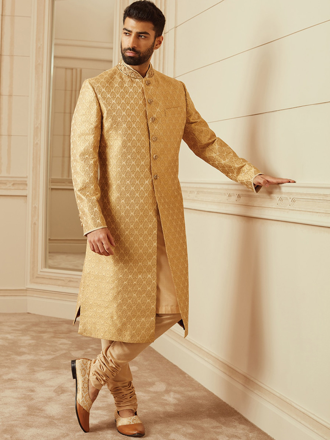 Tasva Men Gold-Coloured Woven Design Zari Detail Brocade Sherwani Set