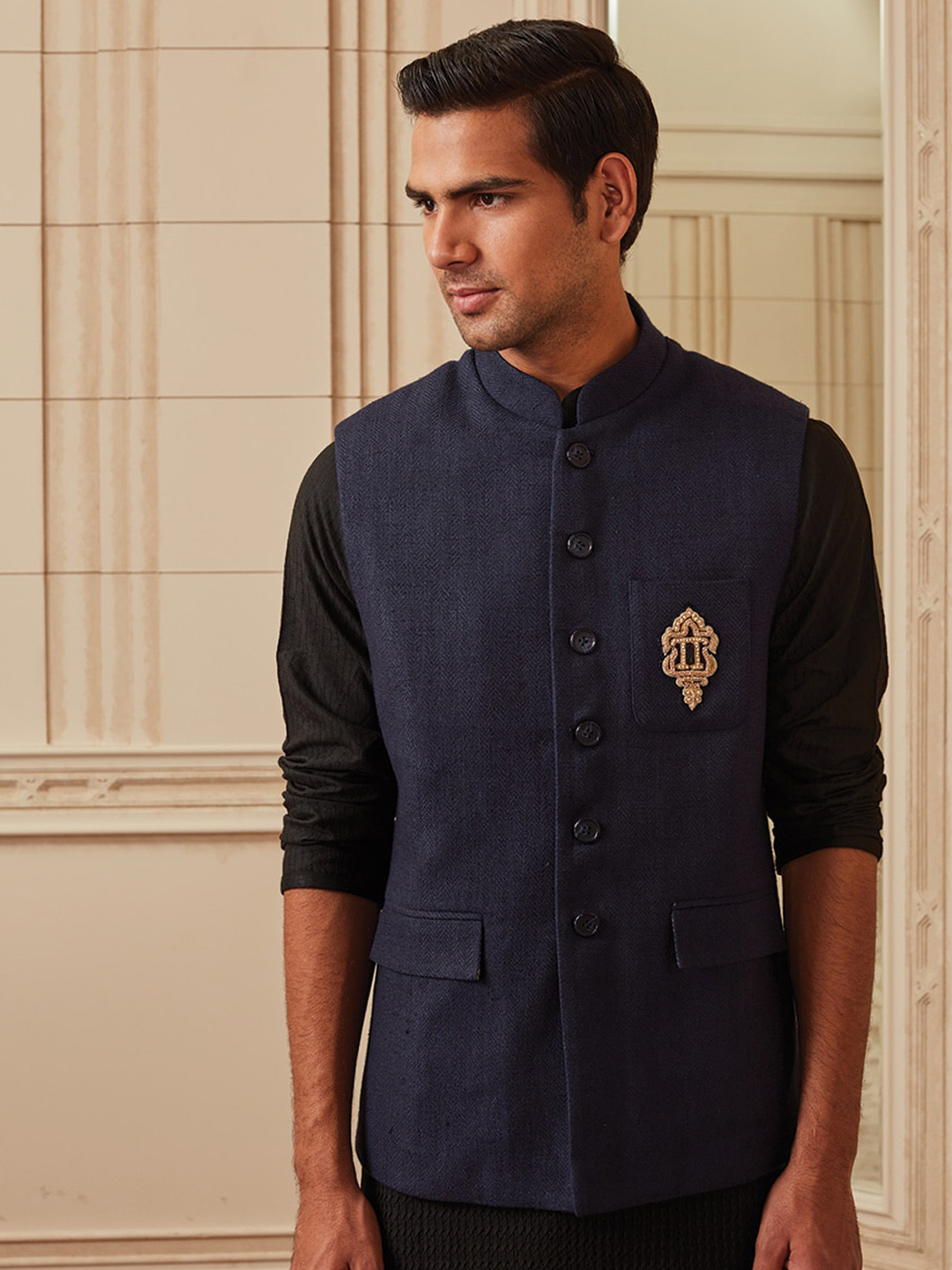 Tasva Men Zardosi Embroidered Crest Bundi