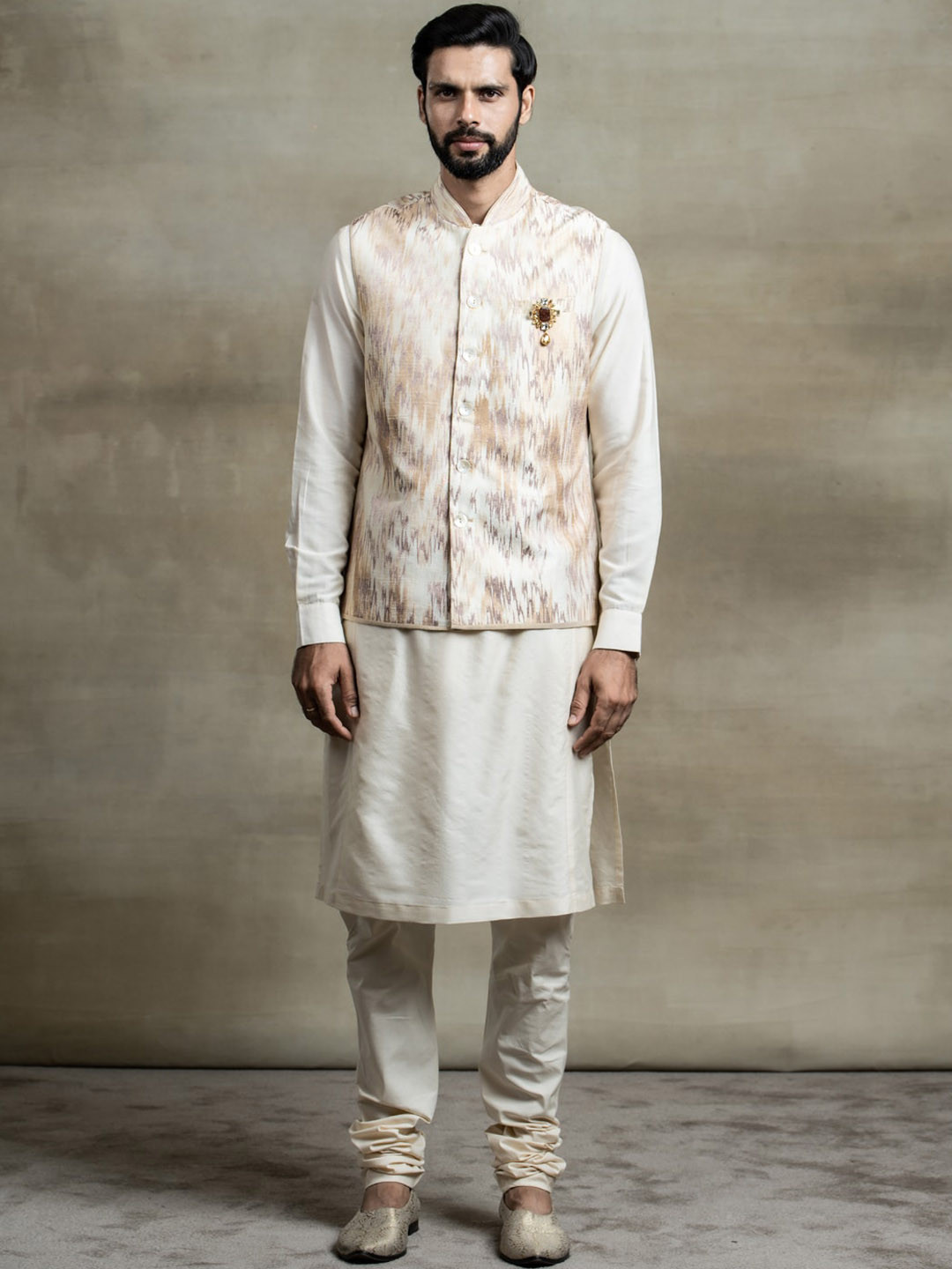 Tasva Men Beige Woven With Velvet Trims Jacquard Ikat Print With Thread work Bundi