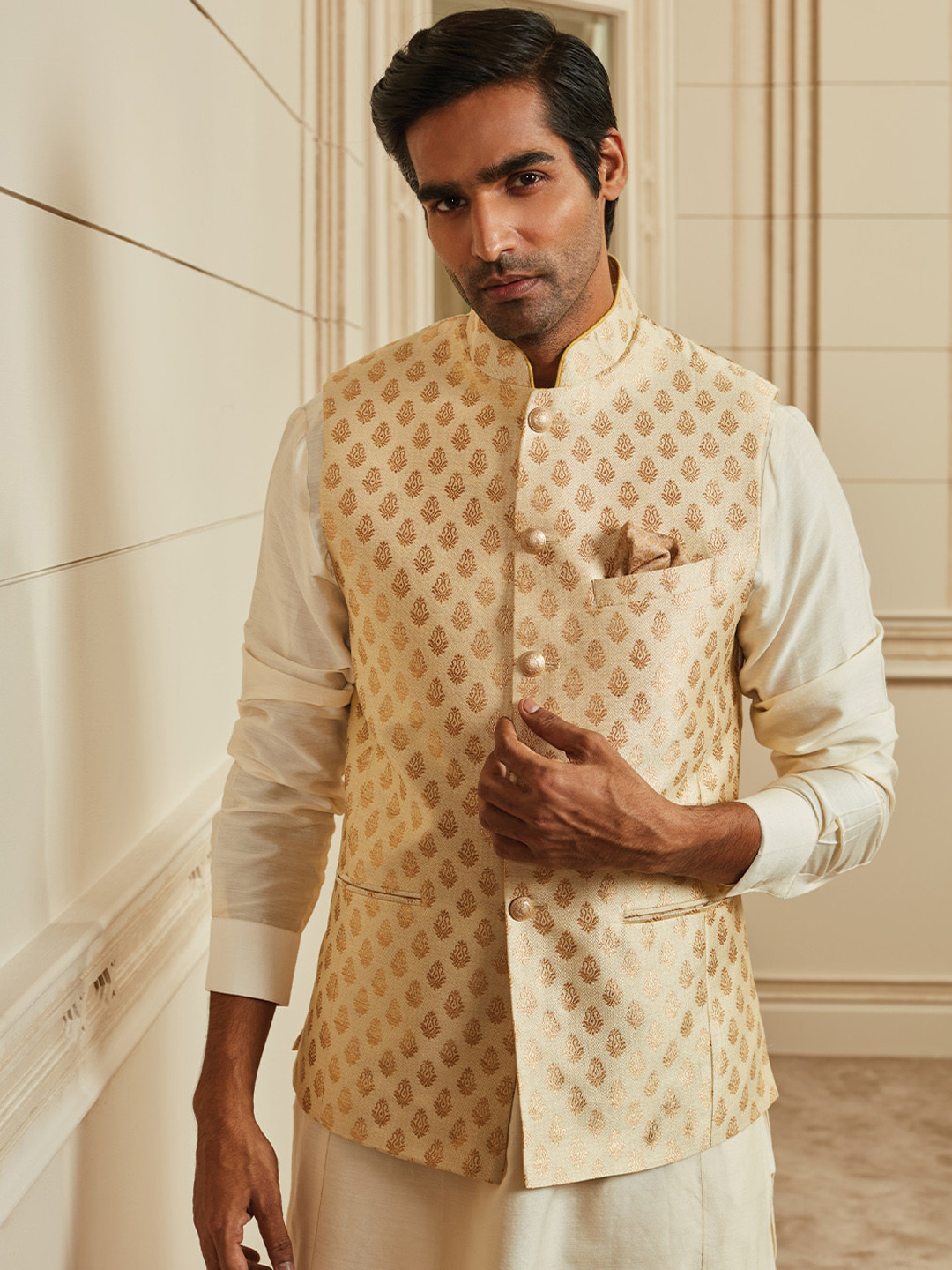 Tasva Men Gold Coloured Woven Design Brocade Bundi With Edging Details Nehru Jackets