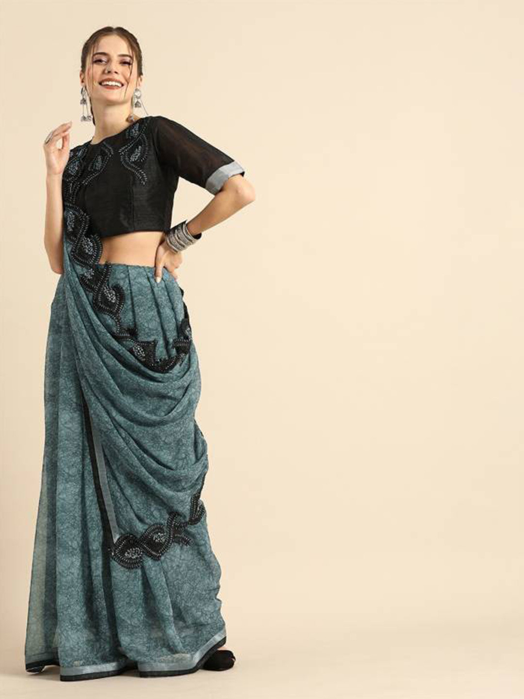 Sangria Grey & Black Tie and Dye Pure Georgette Saree