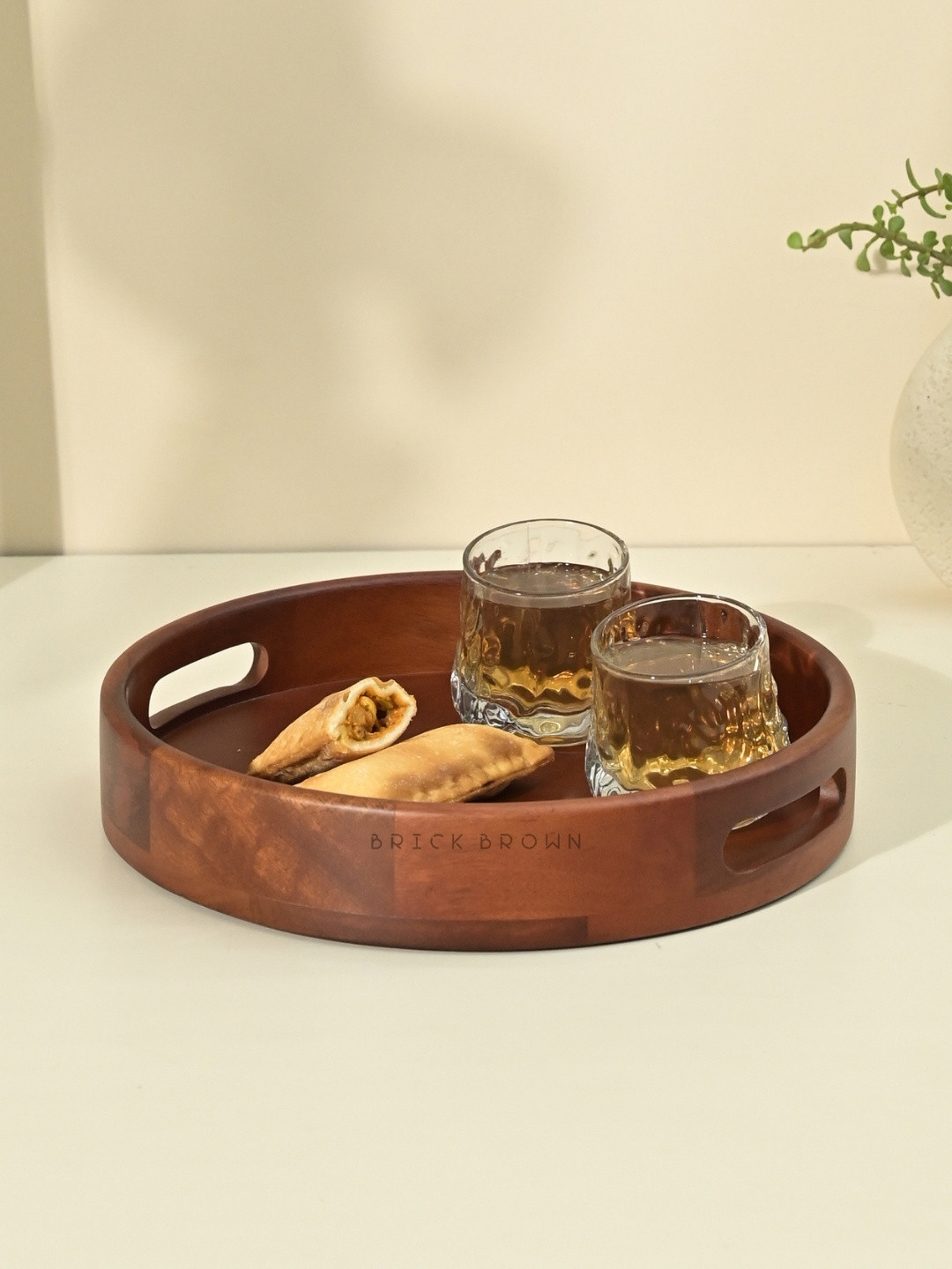 BRICK BROWN Brown Solid Wooden Serving Tray