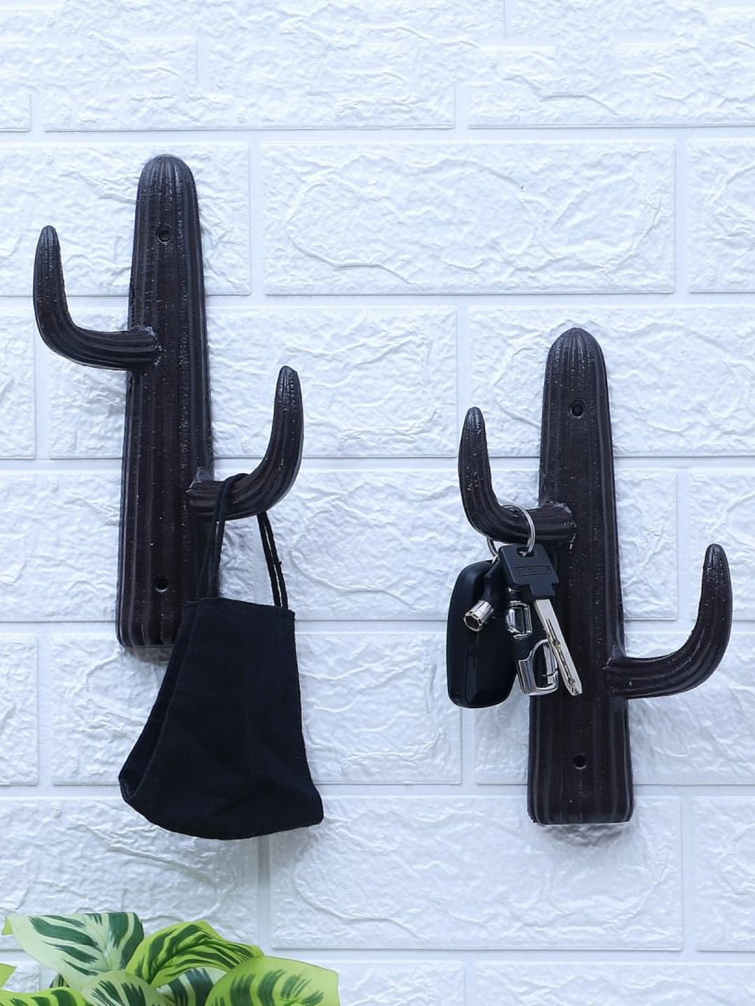 BRICK BROWN Set Of 2 Brown Solid Wooden Key Holder