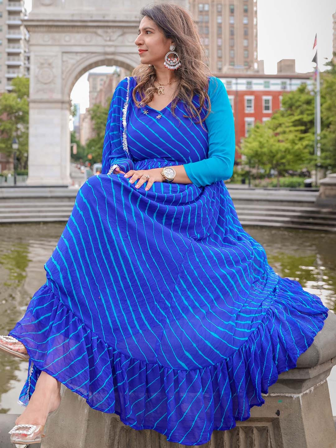 Thread & Button Women Blue Printed Anarkali Kurta With Dupatta