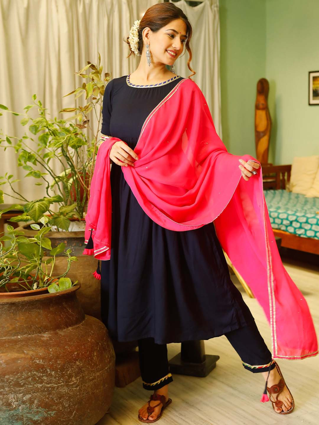 Thread & Button Women Pure Cotton Kurta with Palazzos & With Dupatta