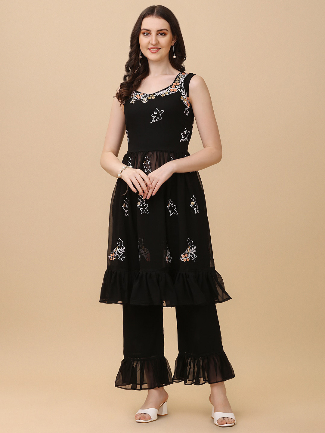 Virah Fashion Women Black Floral Embroidered Empire Thread Work Kurta with Palazzos