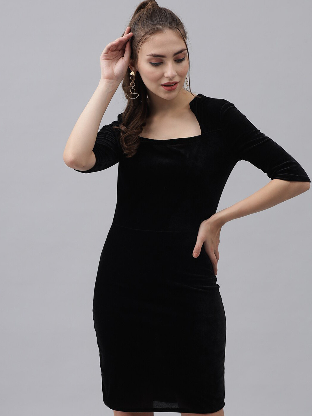 VAARARO Black Velvet Sheath Dress