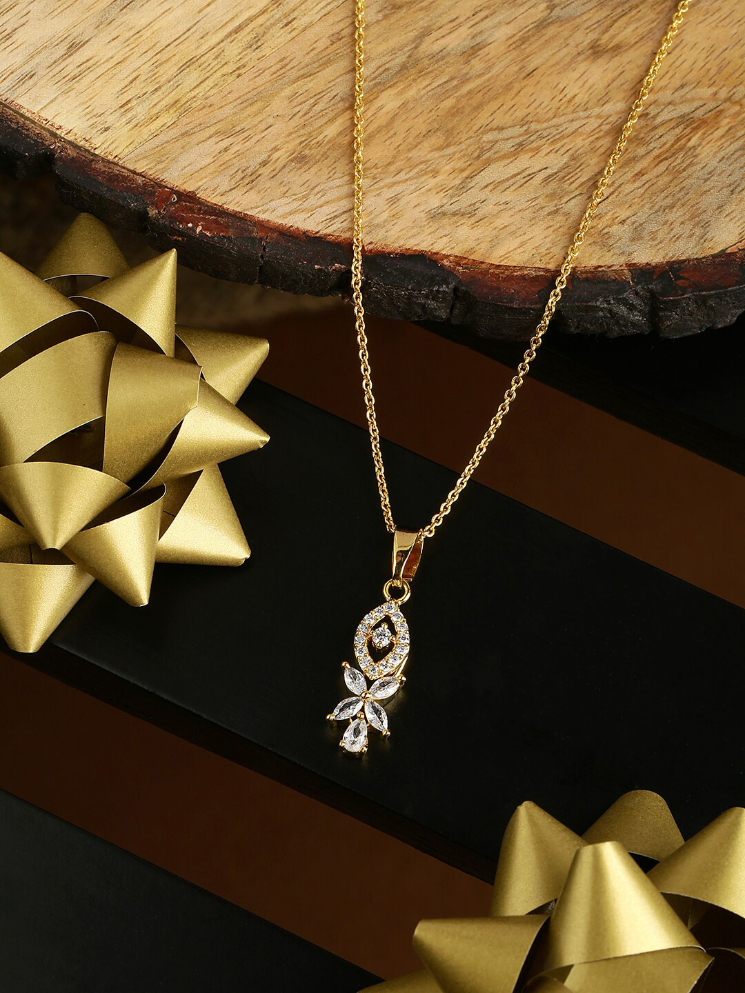 HOT AND BOLD Gold-Toned & White Brass Gold-Plated Oxidised Necklace
