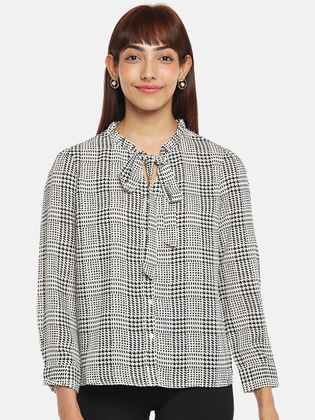 Annabelle by Pantaloons Women Off White And Black Geometric Print Tie Up Neck Top