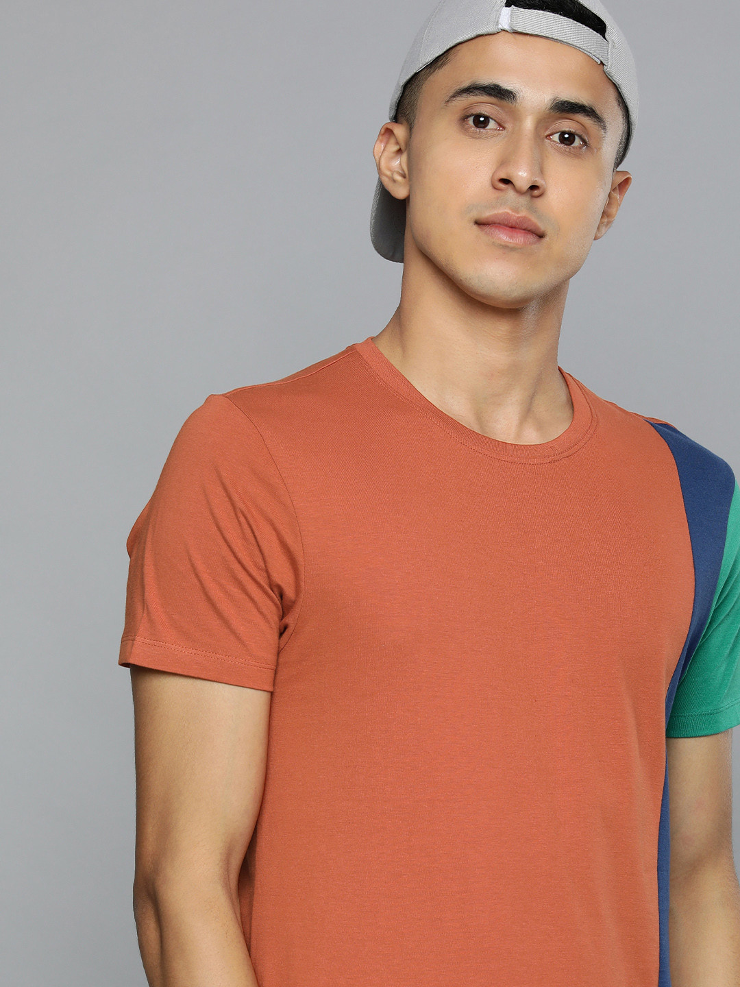 Flying Machine Men Rust & Blue Colourblocked Pure Cotton T-shirt