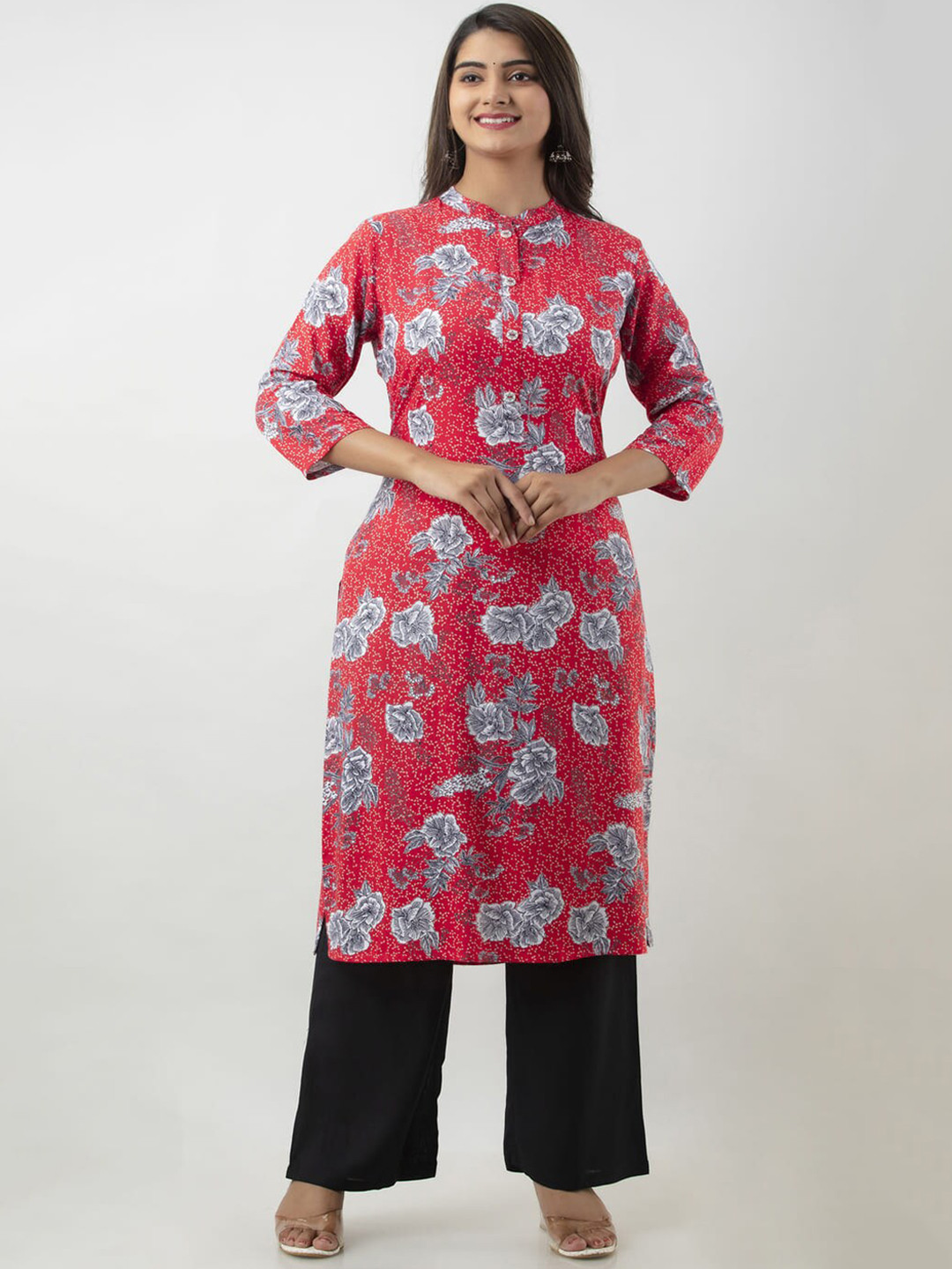 MAUKA Women Red And Black Floral Printed Mandarin Collar Kurta With Trouser