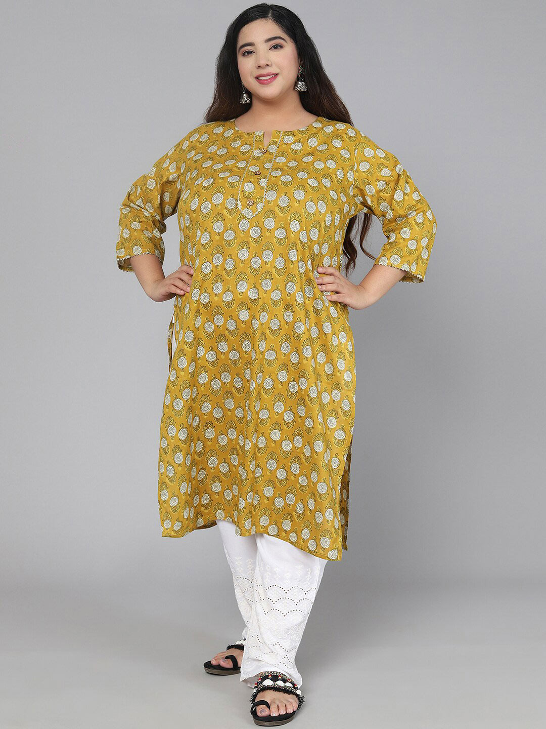 Jevi Prints Women Yellow & White Floral Printed Cotton Plus Size Kurta