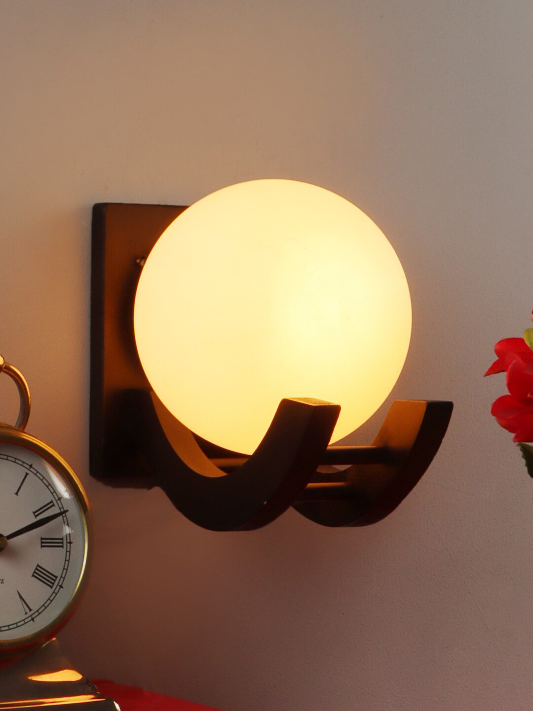 Foziq Black Wooden Spherical Wall Lamp