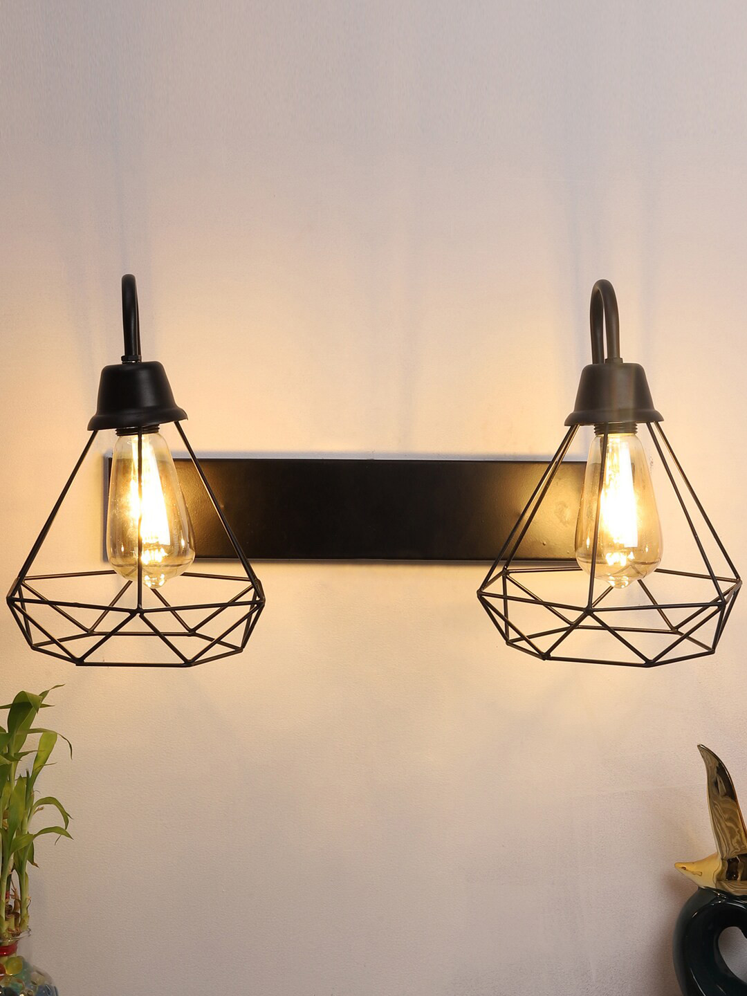 Foziq Black Contemporary Wall Lamps