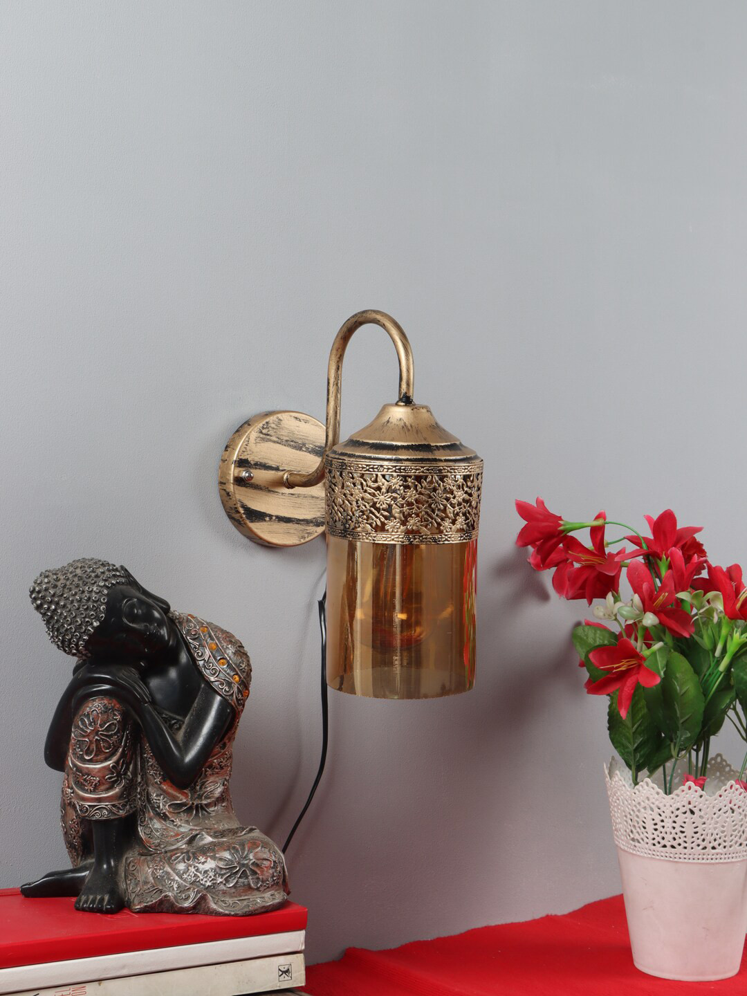 Foziq Antique Gold Wall Lamp