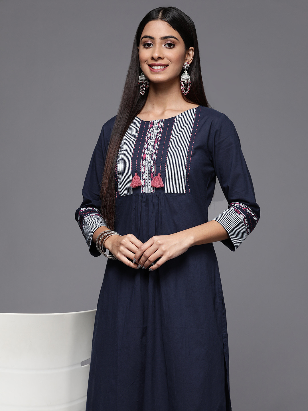 Varanga Women Navy Blue & White Yoke Design Screen Print Thread Work Cotton Straight Kurta