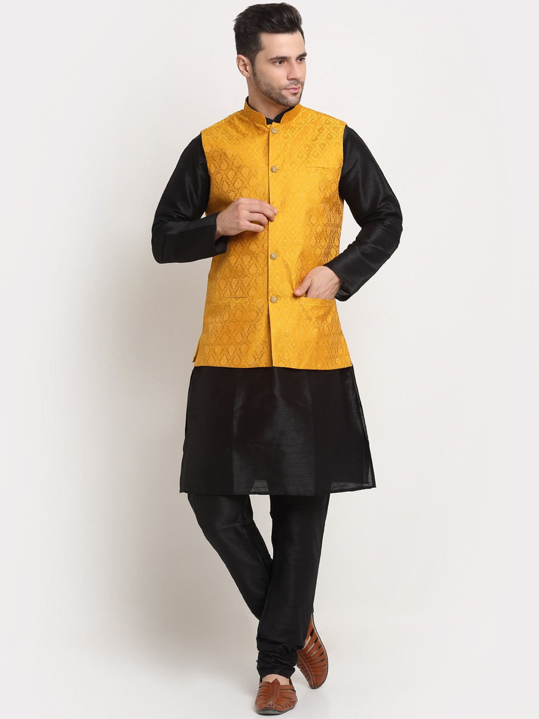 KRAFT INDIA Men Black Kurta with Churidar & Nehru Jacket