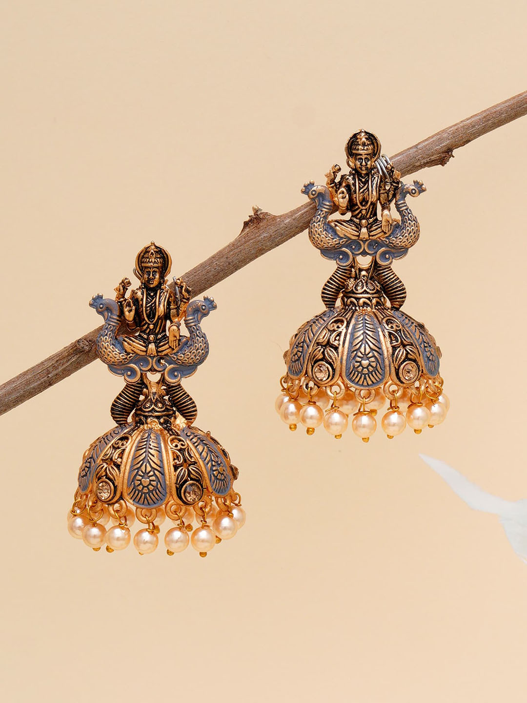 KARATCART Grey & Gold-Plated Mata Laxmi Classic Jhumkas Earrings