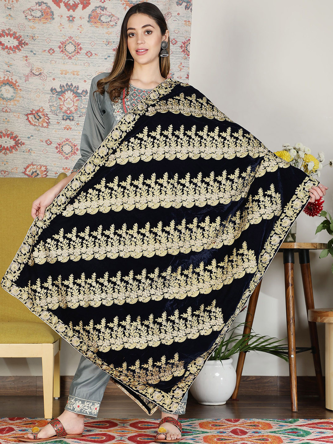 Moda Chales Women Navy Blue Embroidered Velvet Shawl