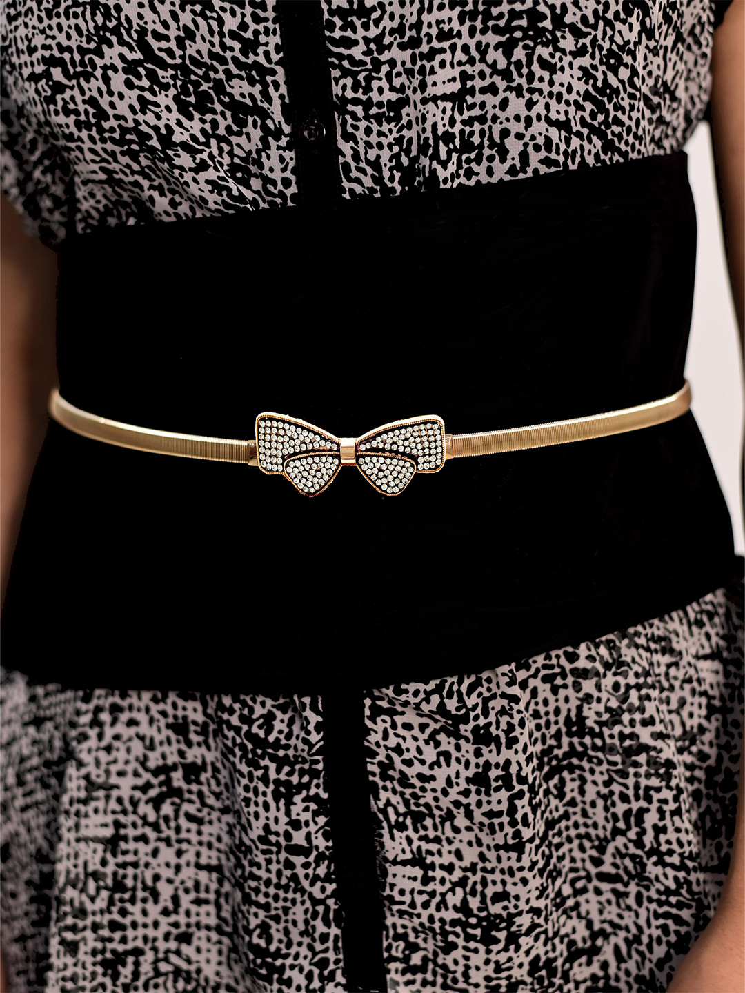 LUCKY JEWELLERY Women Gold-Plated Textured Kamarband Belt