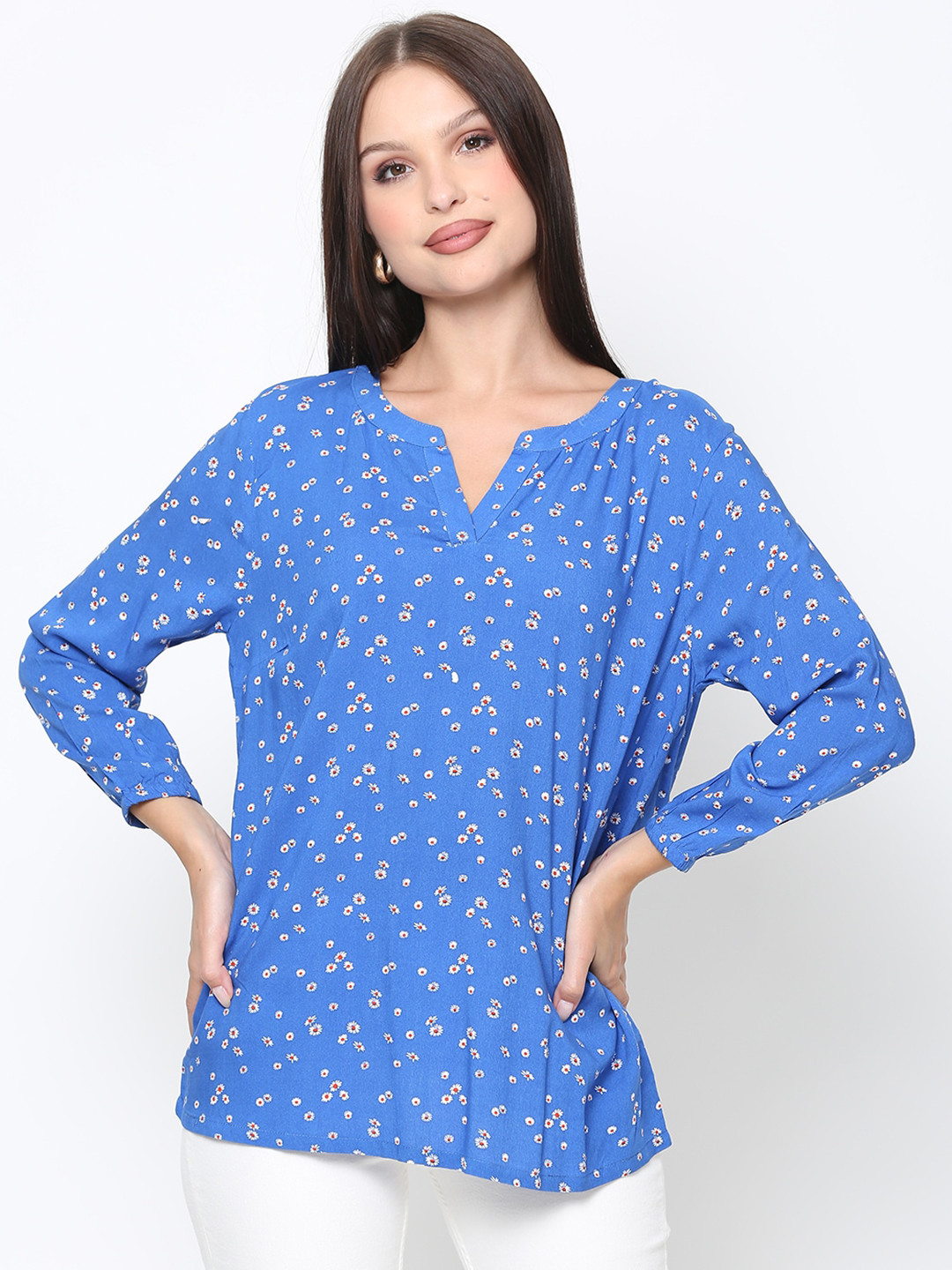 DRIRO Blue & White Floral Print Crepe Top