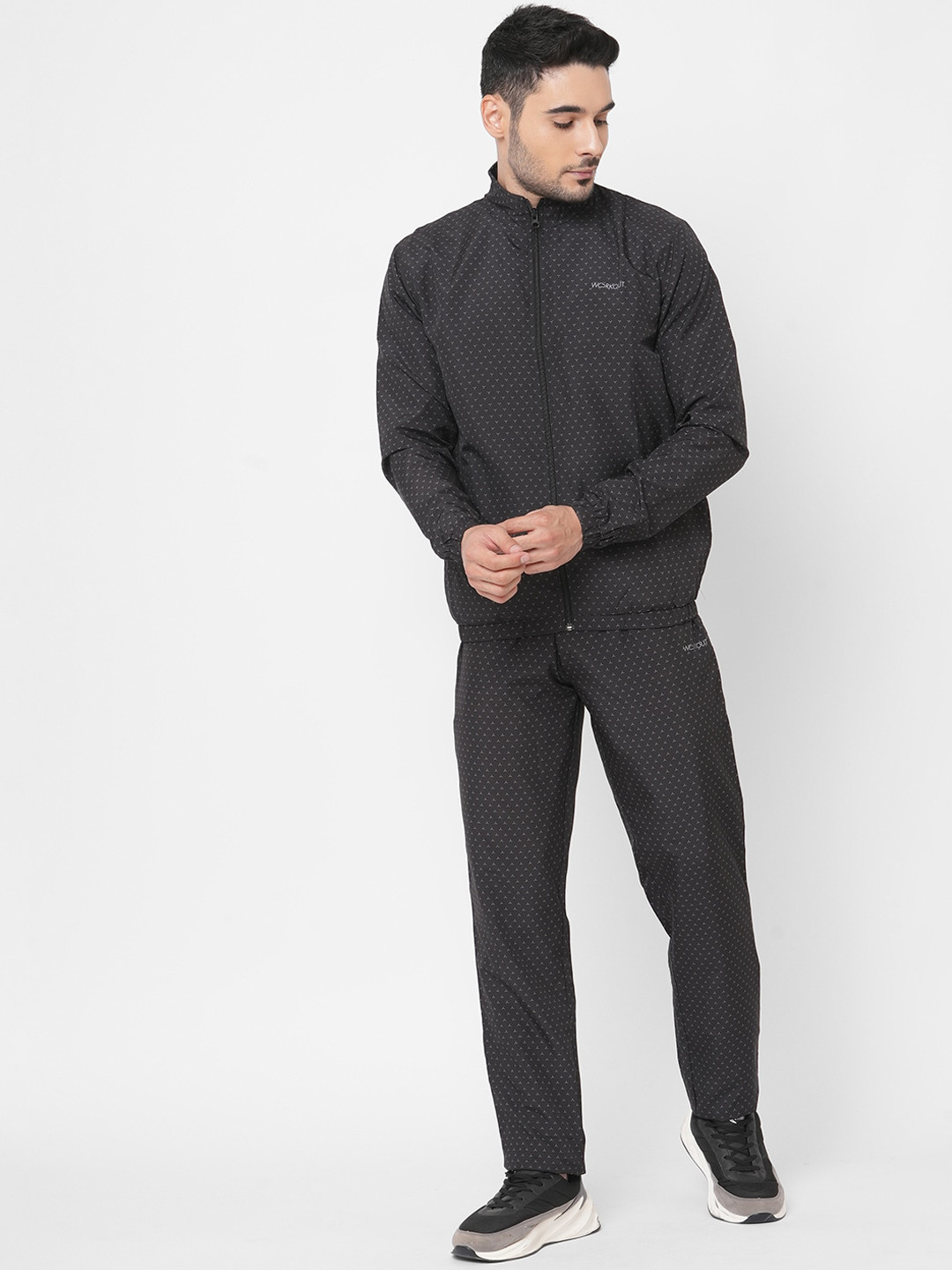 Sweet Dreams Men Black Fleece Printed Full Sleeves Tracksuit