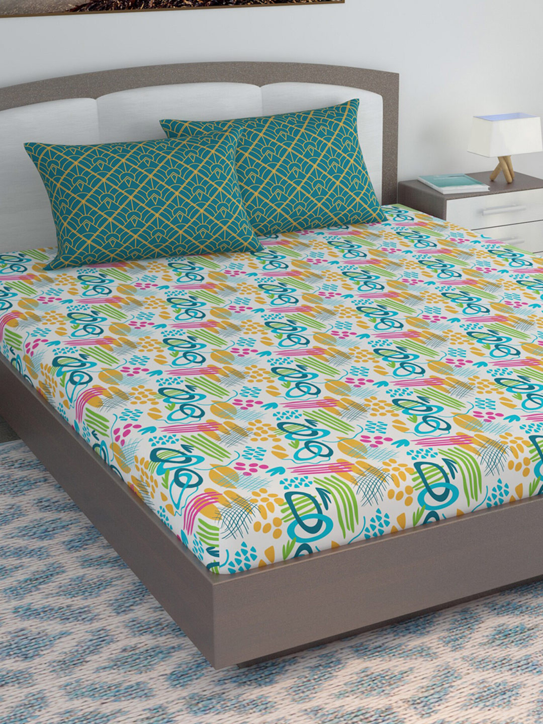 Divine Casa Aspire Green Abstract Cotton 120 TC King Bedsheet with 2 Pillow Covers-87 x 106 inches