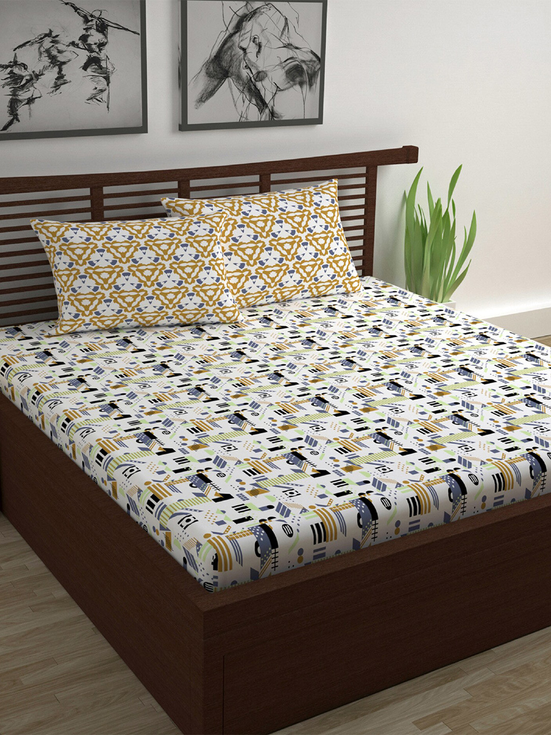 Divine Casa Vibrant White Geometric Cotton 120 TC Queen Bedsheet with 2 Pillow Covers-94 x 87 inches