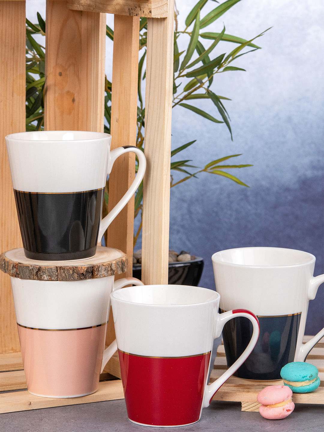 White Gold Minions White Porcelain Microwave Safe 4 Piece Mugs-310ml