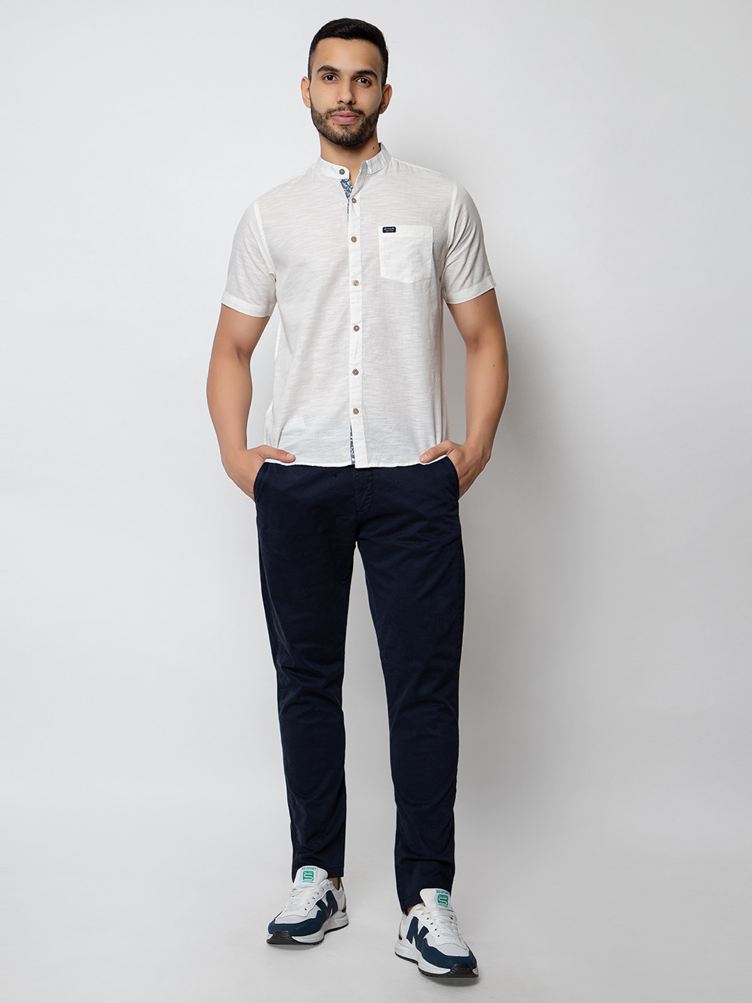 ARMISTO Men White Smart Casual Shirt