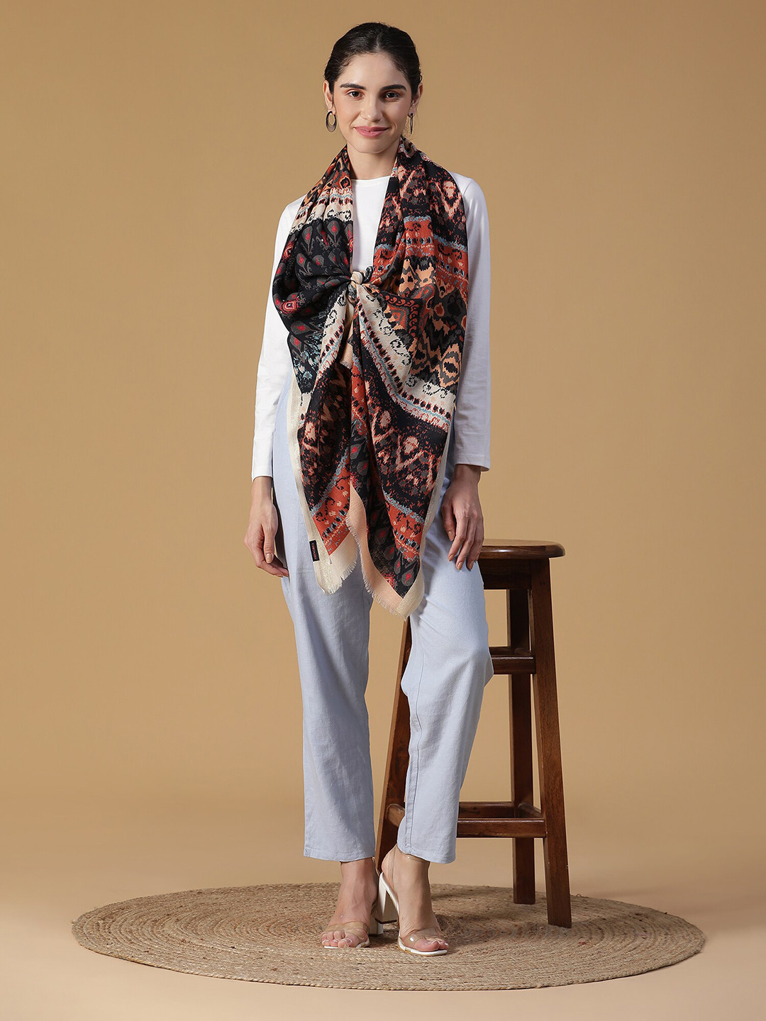 SHINGORA Women Black & Red Printed Wool Stole